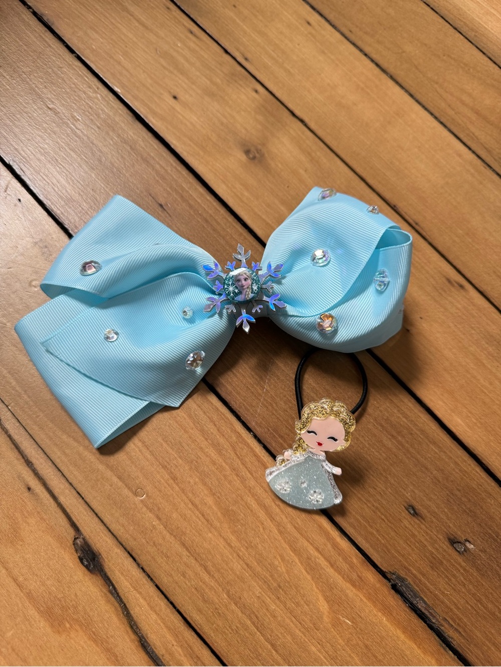 Disney’s Frozen Elsa Light Blue Sparkle Hair Bow and Hair Elastic Set